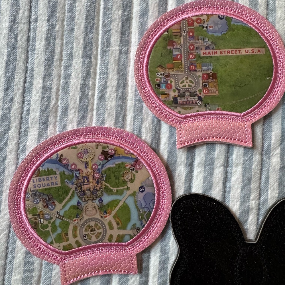 Vinyl Detachable Minnie Ears - all pieces shown included - Picture 4 of 6